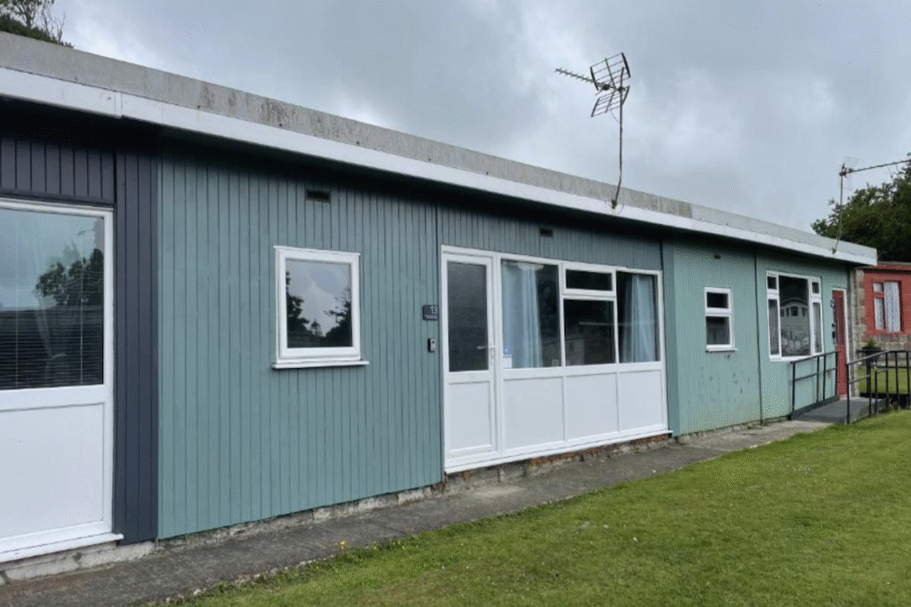 2-bed chalet Bideford Bay - Outside Chalet